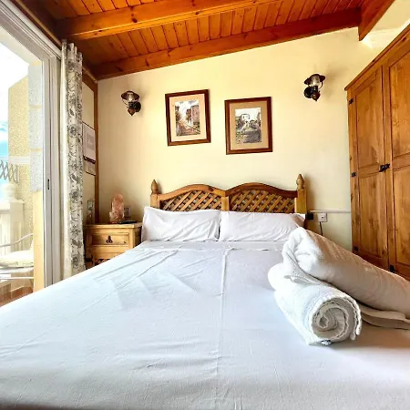 Apartamento Con Wifi, En Primea Linea Y Vistas A La Oceano, La Jaca Lejlighed