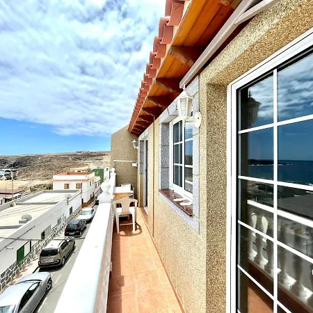 Apartamento Con Wifi, En Primea Linea Y Vistas A La Oceano, La Jaca La Jaca